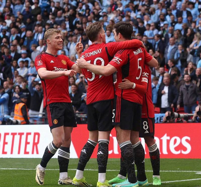 曼城鏖战韩国，马丁内利状态火热