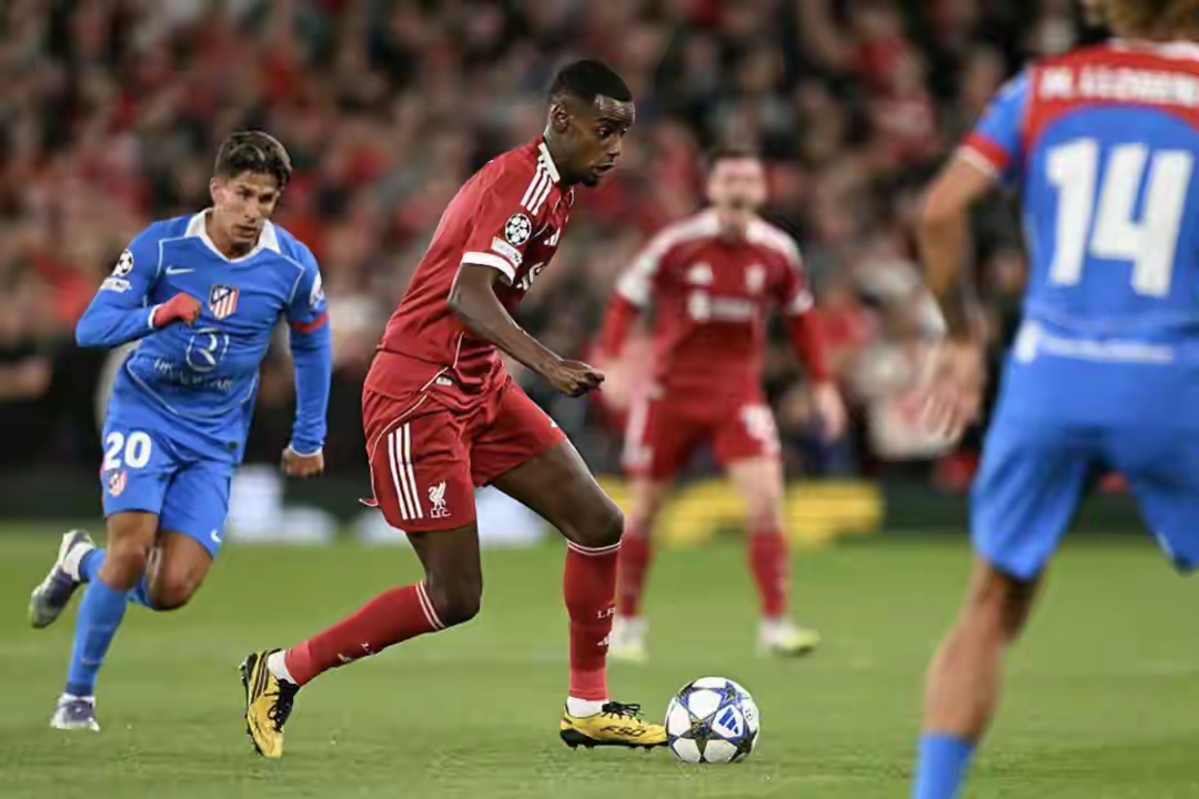 尤文图斯收获胜利，成功晋级淘汰赛