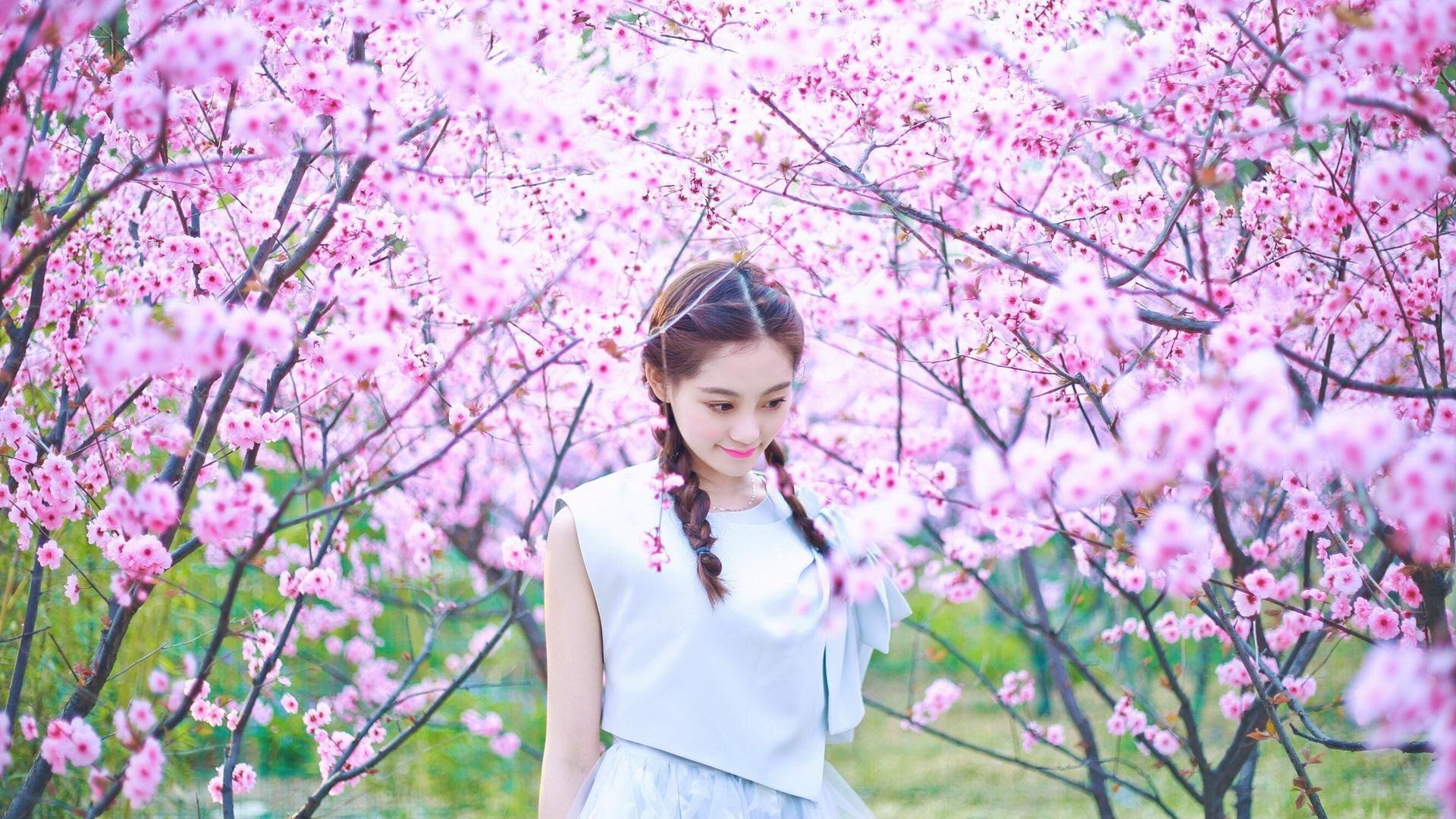 双线统治，法兰西绿茵风暴与龙耀乒乓之巅