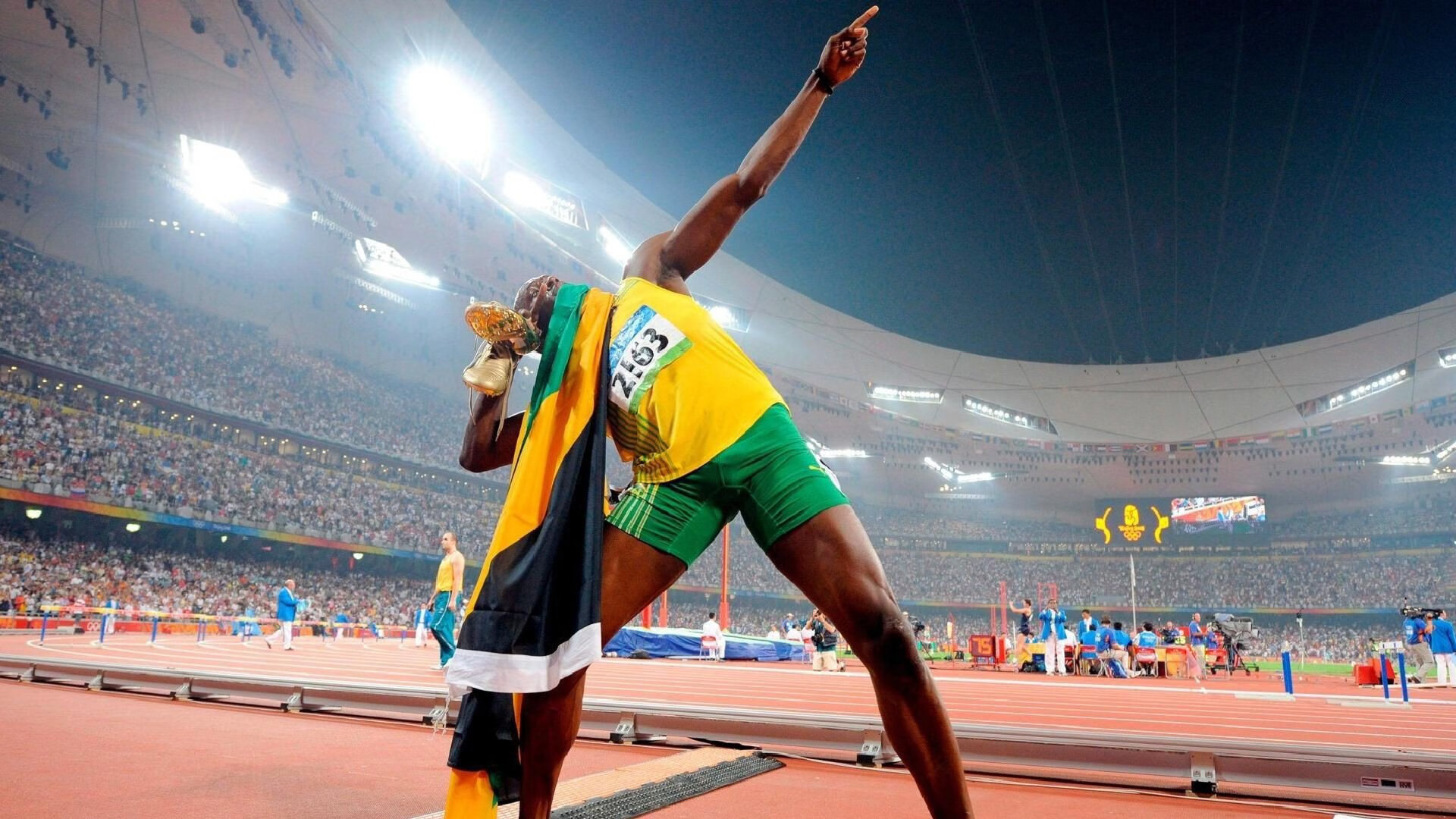 从数据囚徒到团队灵魂，霍勒迪的17次助攻如何击碎心魔，引爆篮网史诗逆转