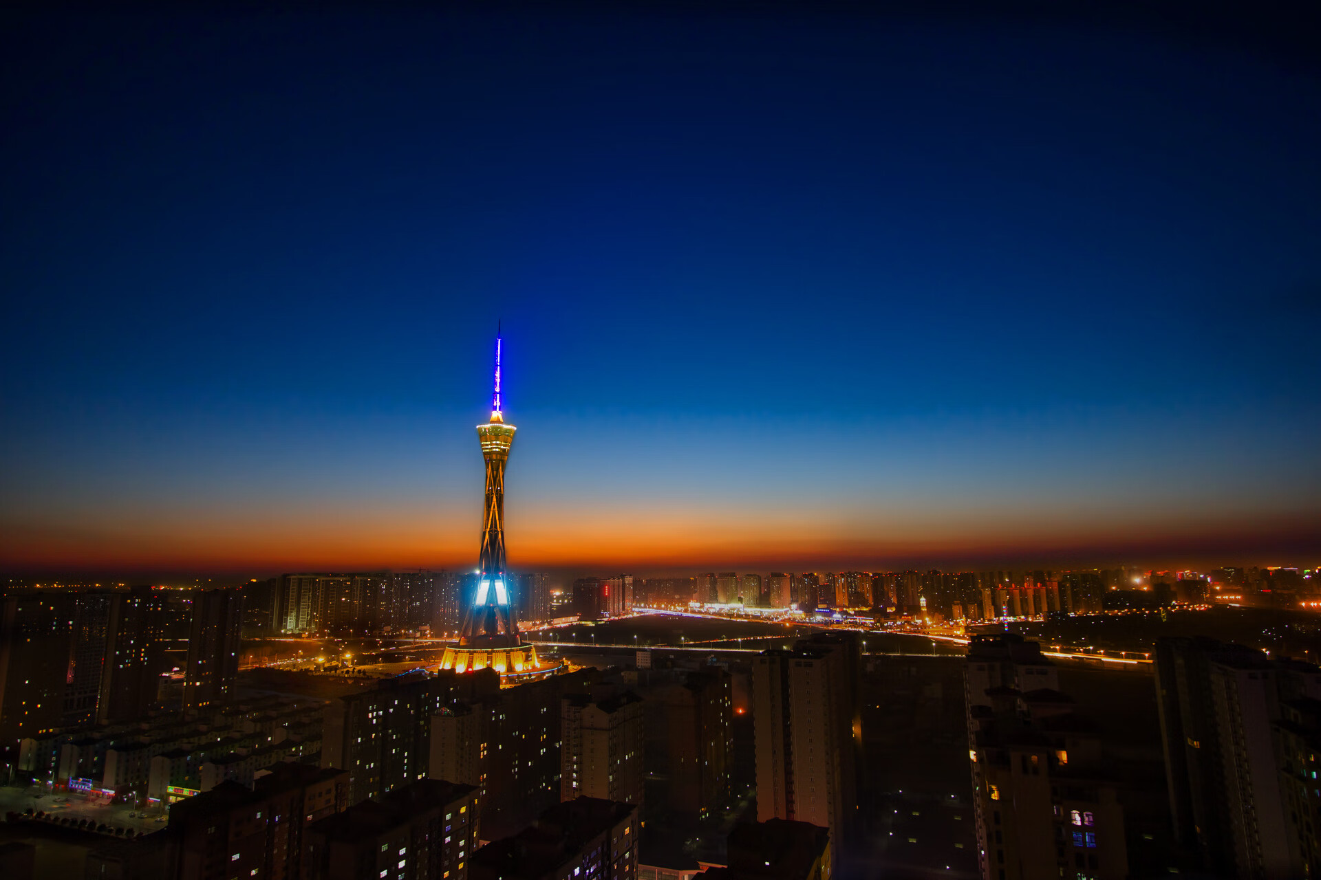 舞台越大，阿克越强，阿根廷稳稳拿下芬兰，闪耀之夜见证新星崛起