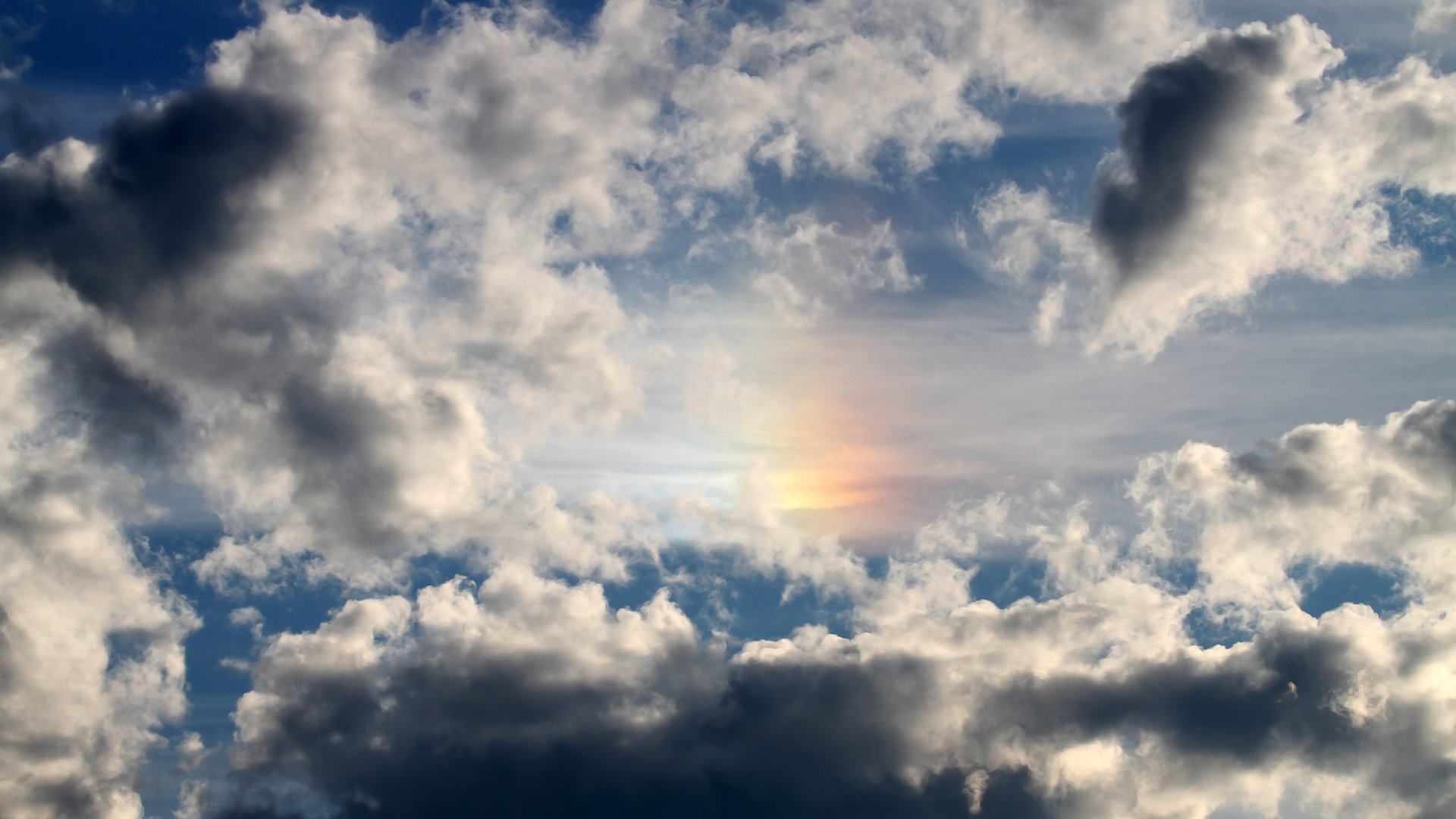 双线战场，阿尔瓦雷斯爆发与利物浦全面压制背后的战略启示