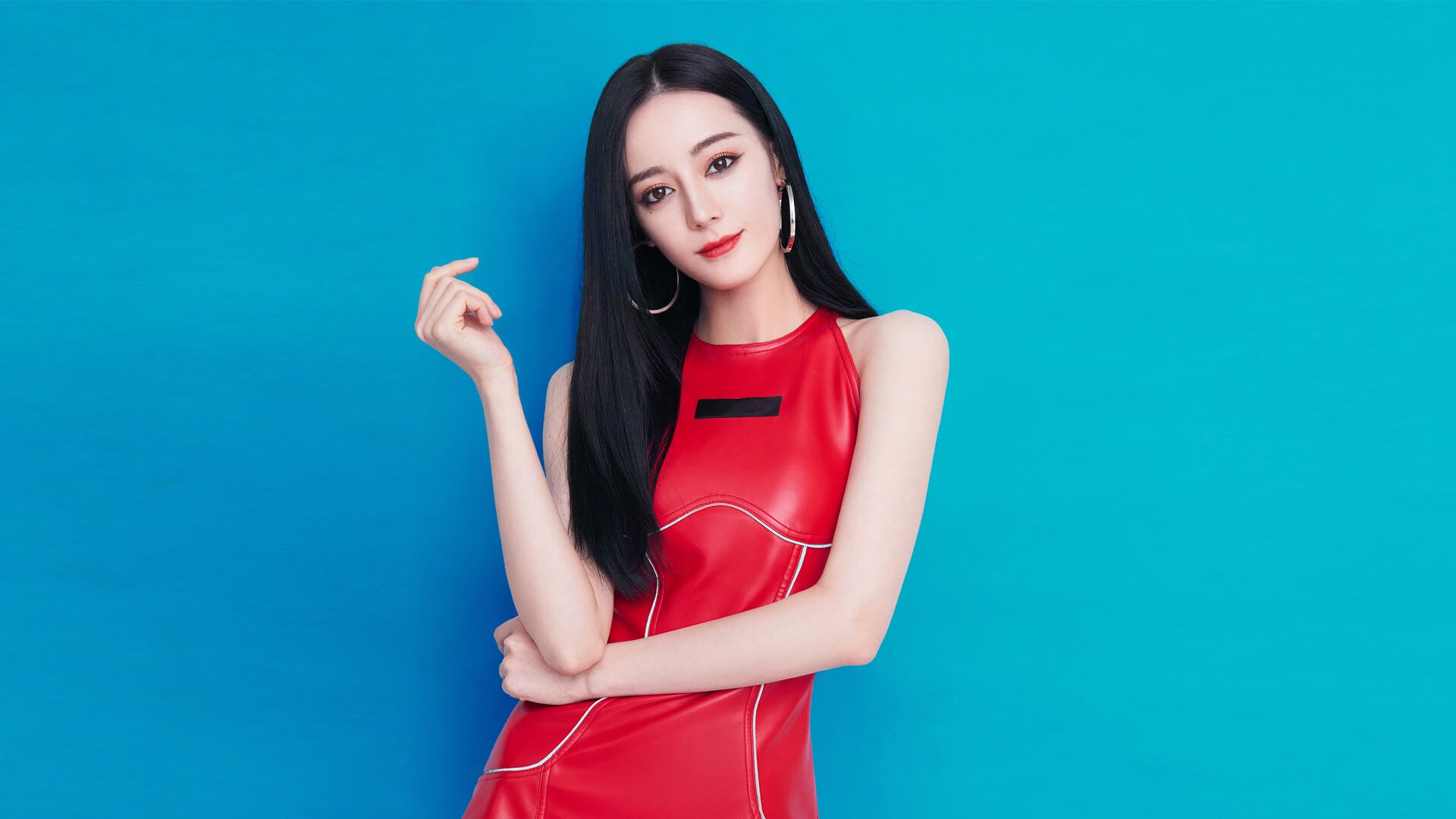 绿茵争锋与橄榄碰撞，两场跨越纬度的冠军级对话