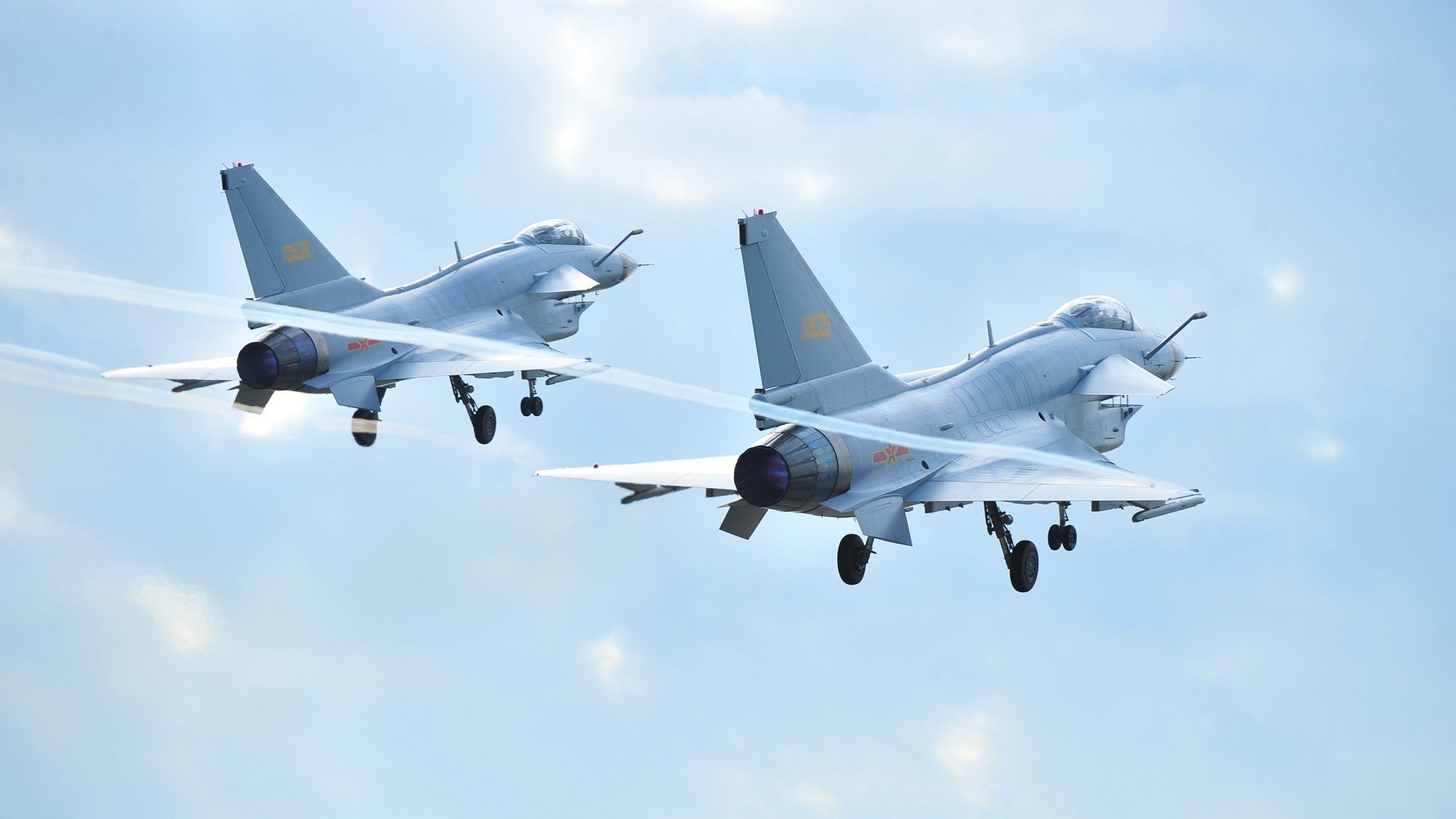 跨界统治力，当鹈鹕压制热火与伦纳德降临西甲德比