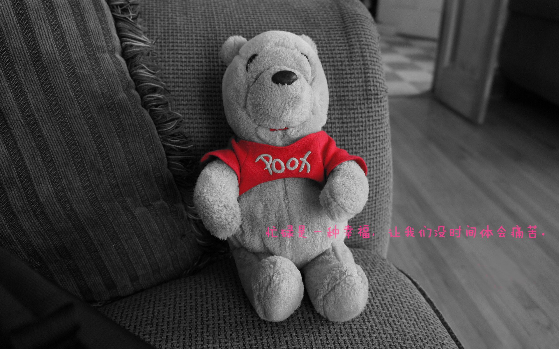 哥伦比亚淘汰赛力克里昂，坎特西甲德比主宰战局，足球世界的双重震撼