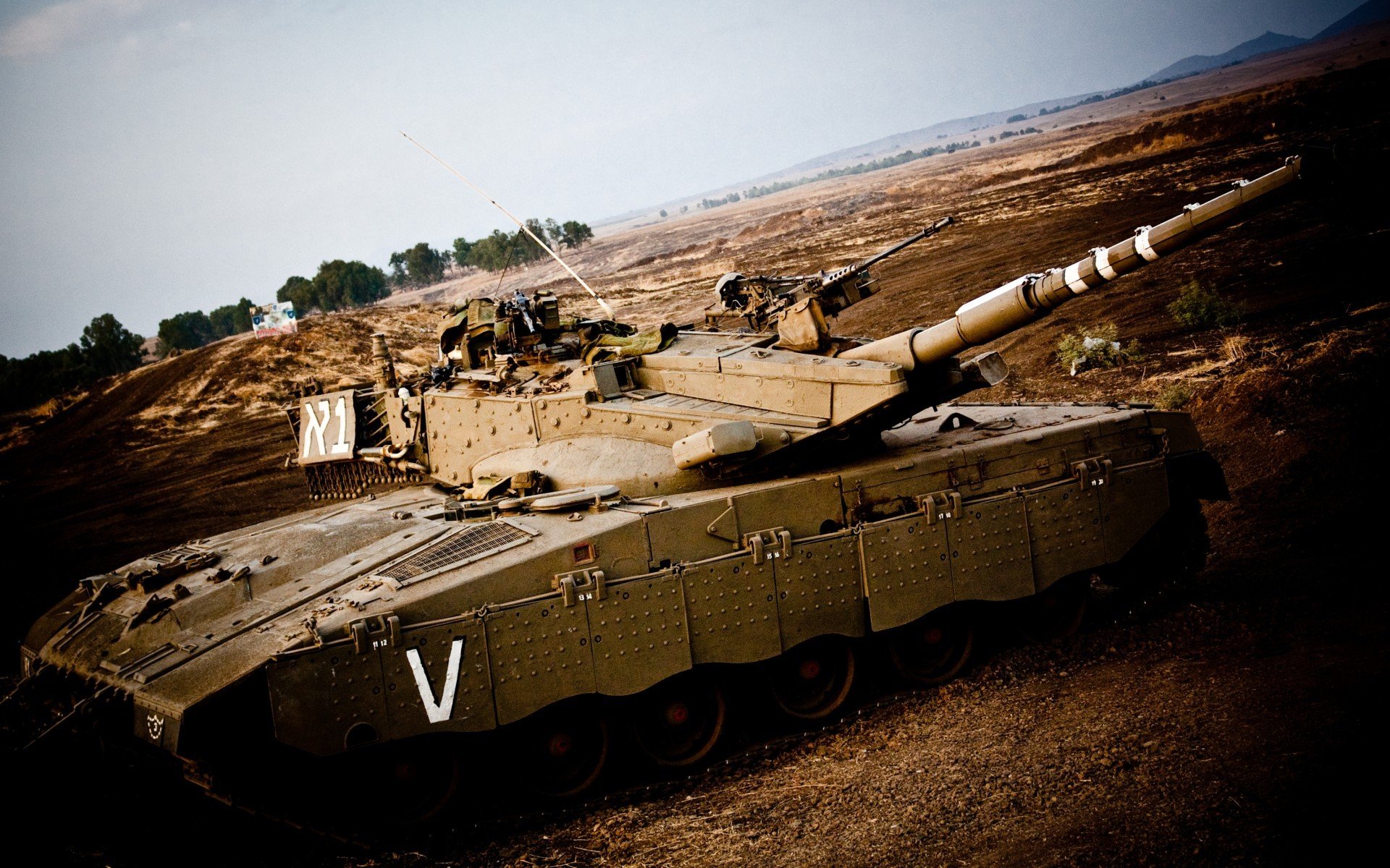 金色闪电与红色极光，速度在不同维度的共鸣