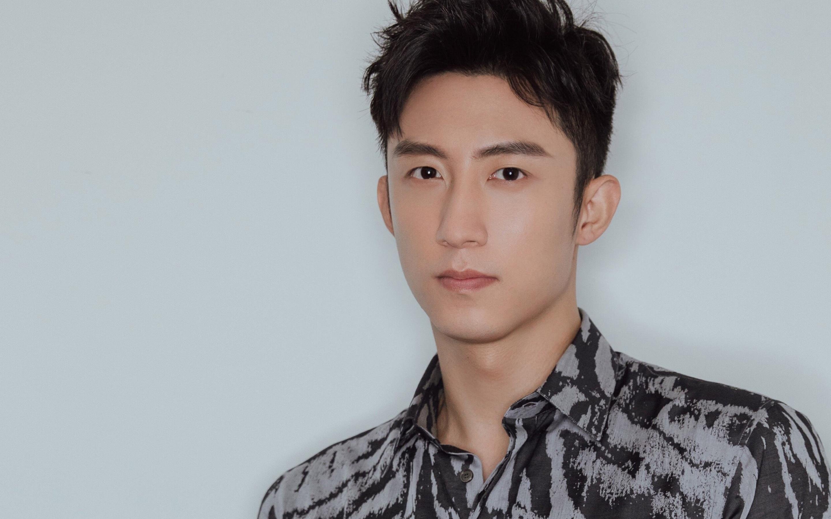 东方初升的引擎与极夜，太阳队何以用空间炼狱战术锁死山西，哈登又如何在方寸间舞出乾坤