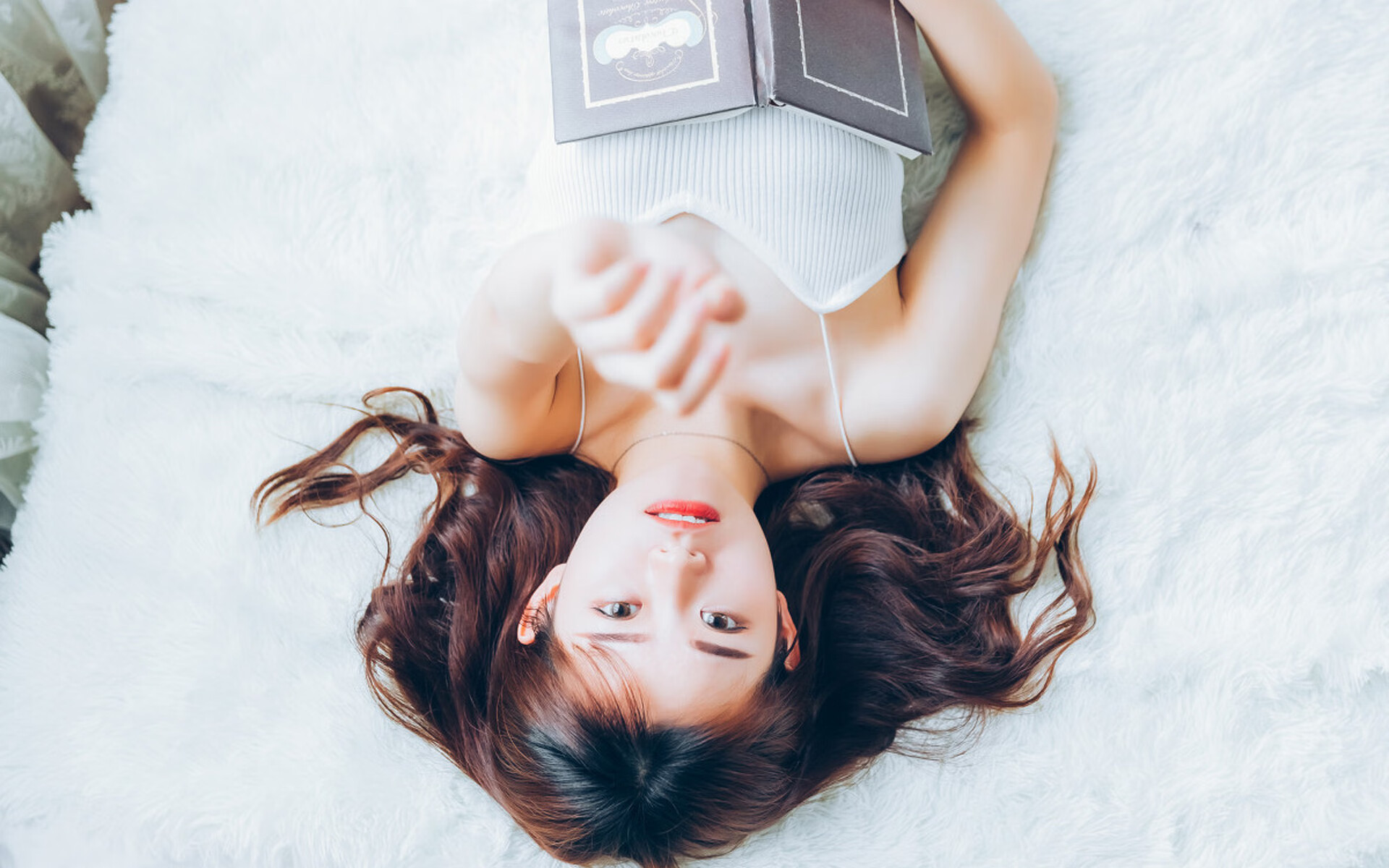 双面巴尔韦德，当足球的精密齿轮咬合篮球的灼热灵魂