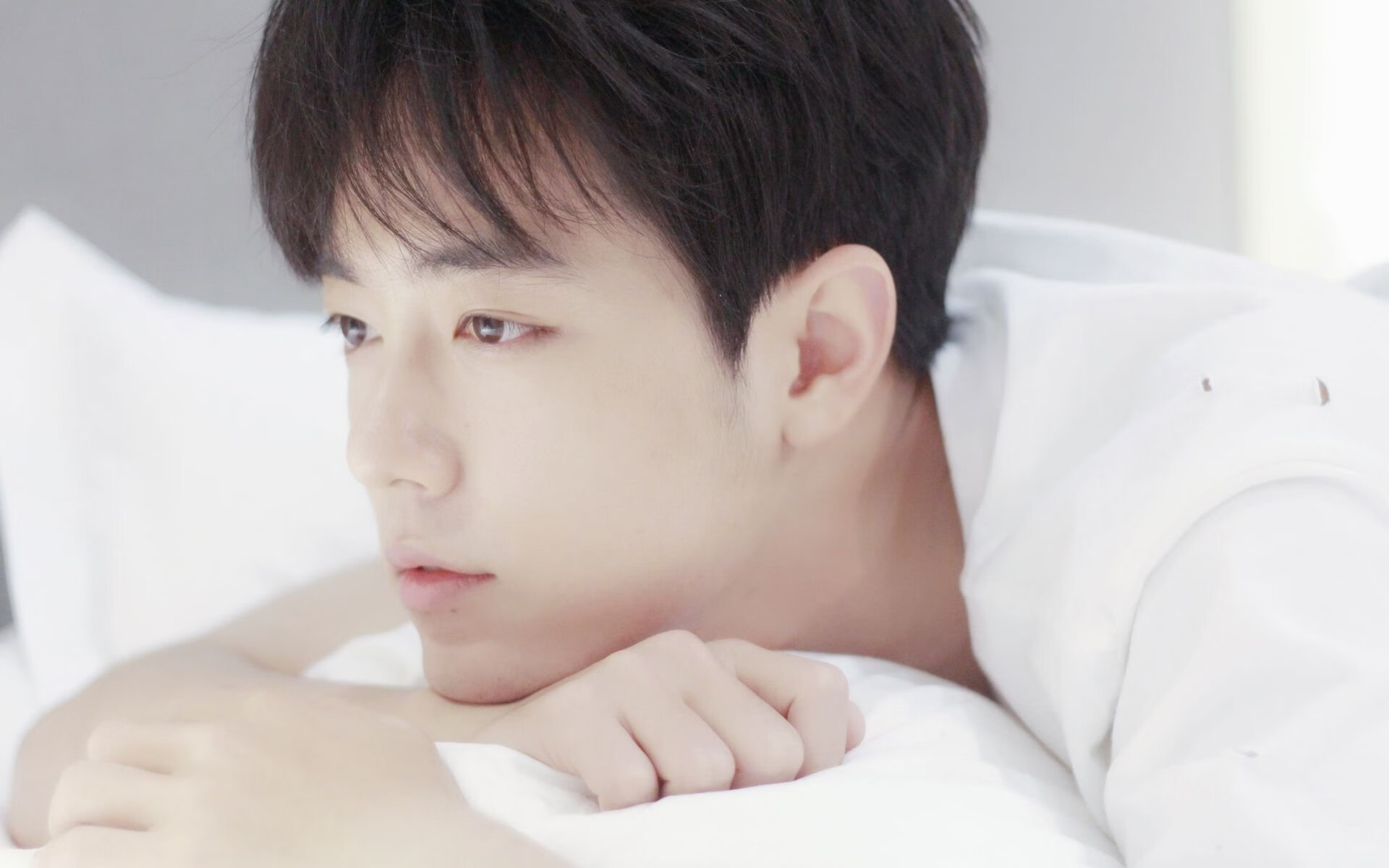 爱游戏入口-巨星缺席之战，为何满场仍是伊布的名字？